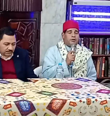 تلاوة متميز لقارئ  بمسجد الفتح