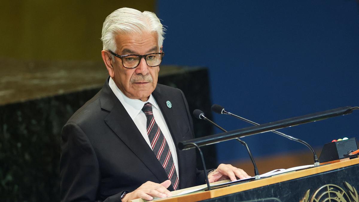 وزير الدفاع الباكستانى خواجة محمد آسيف