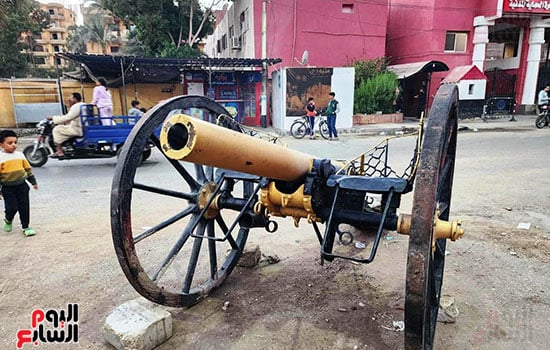 المدفع-يجمع-العشرات-من-الأسر-والعائلات-والأطفال-على-البهجة-يومياً-بالأقصر المدفع-يجمع-العشرات-من-الأسر-والعائلات-والأطفال-على-البهجة-يومياً-بالأقصر