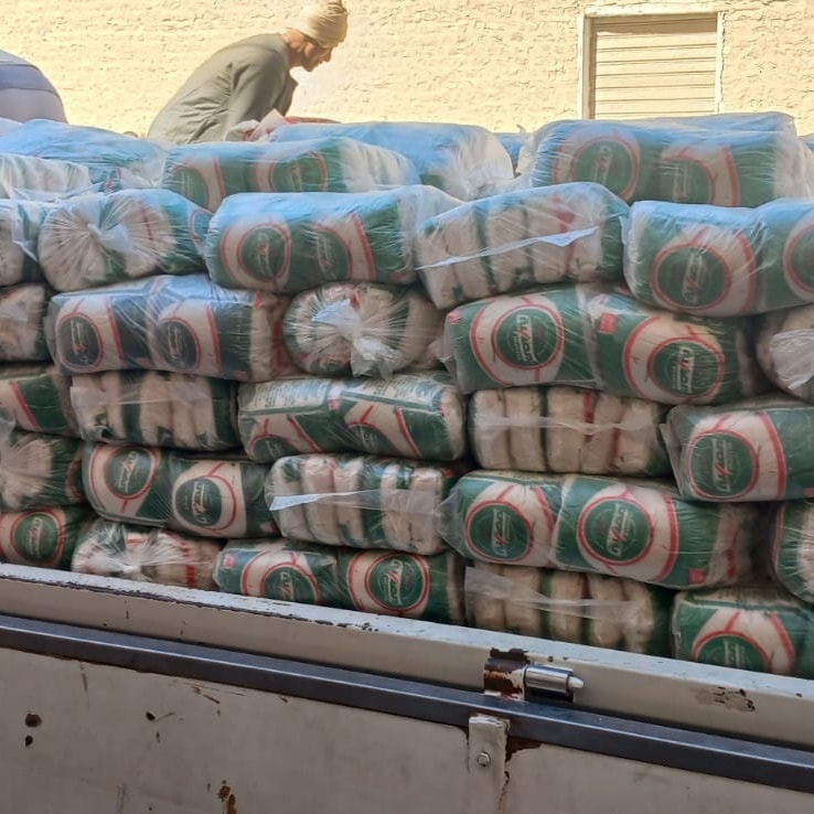 توفير كميات من السكر والسلع المخفضة لخدمة المواطنين توفير كميات من السكر والسلع المخفضة لخدمة المواطنين