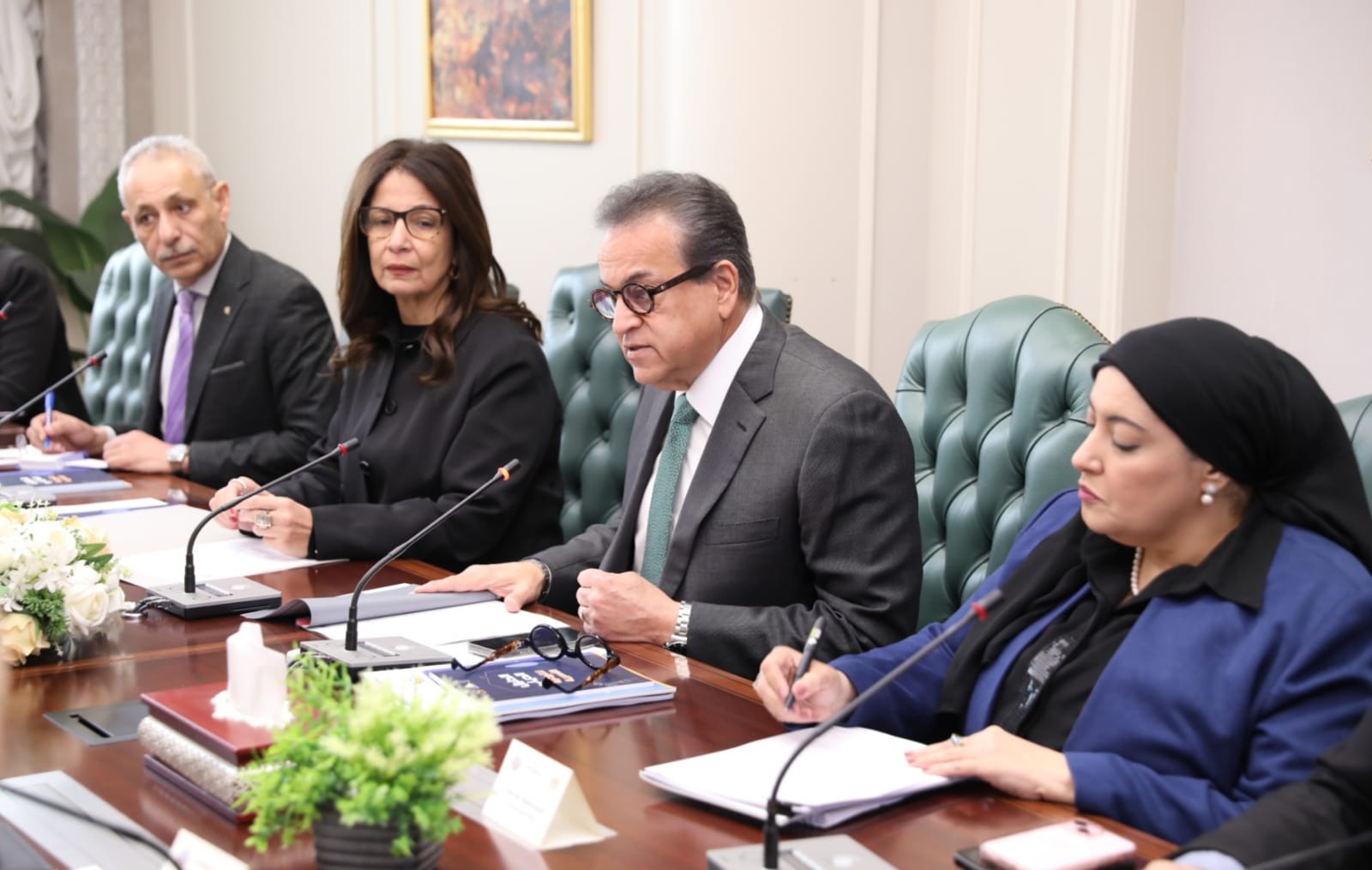 وزير الصحة ووزيرة الثقافة