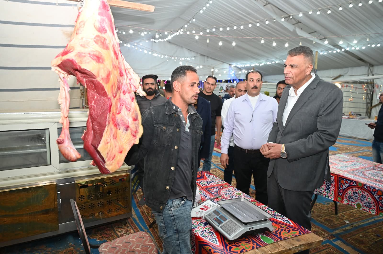 محافظ جنوب سيناء يفقد معرض اهلا رمضان