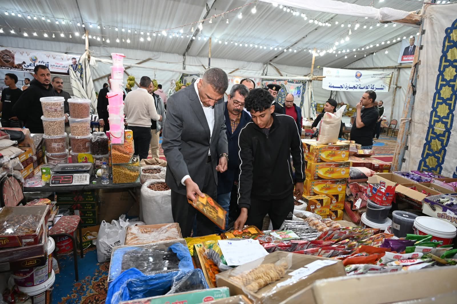 محافظ جنوب سيناء يتابع الاسعار