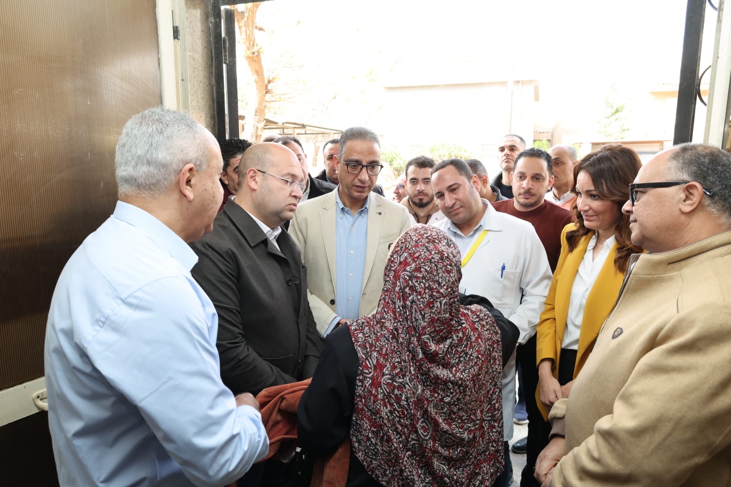 محافظ الجيزة يتفقد مستشفى البدرشين المركزى ومركز طب الأسرة بدهشور محافظ الجيزة يتفقد مستشفى البدرشين المركزى ومركز طب الأسرة بدهشور