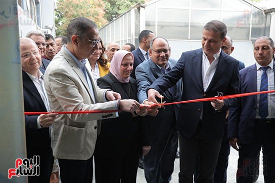 خلال الافتتاح (2)