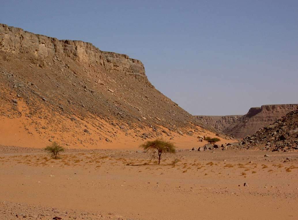 جانب من موقع جبل كامل جانب من موقع جبل كامل