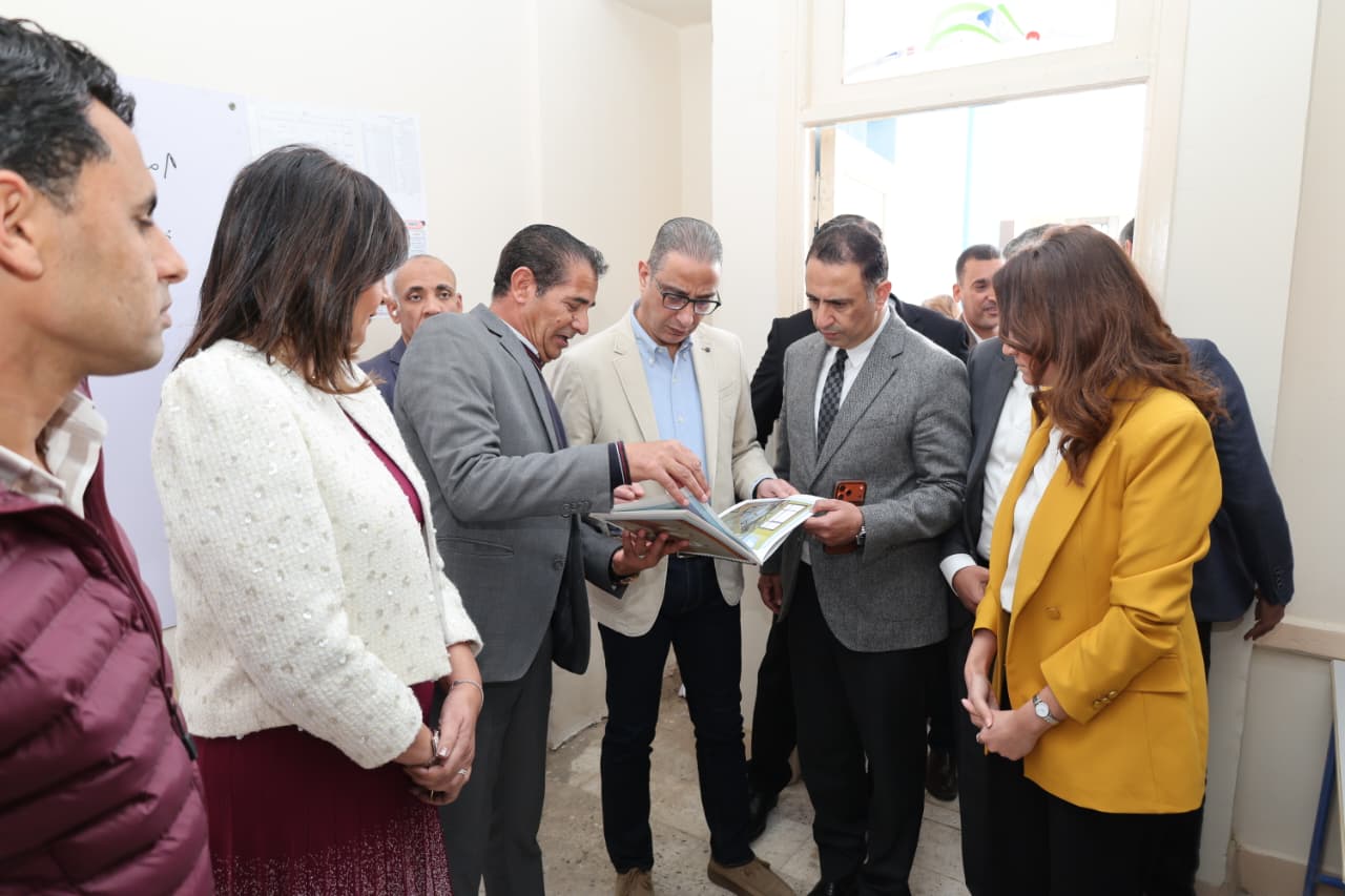 محافظ الجيزة يفتتح مبنى الإعدادي بمدرسة شهداء نزلة الشوبك الإعدادية (3)