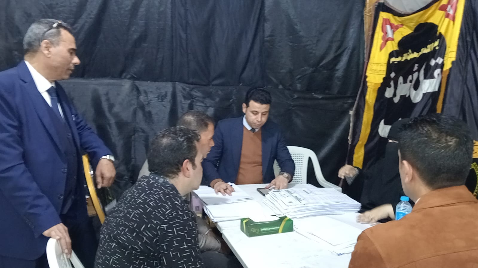 فرز أصوات الناخبين بنقابة المهندسين