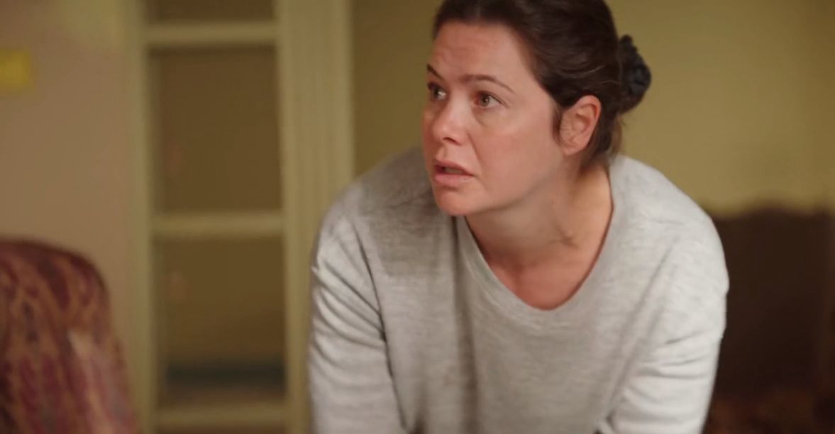 يسرا اللوزي