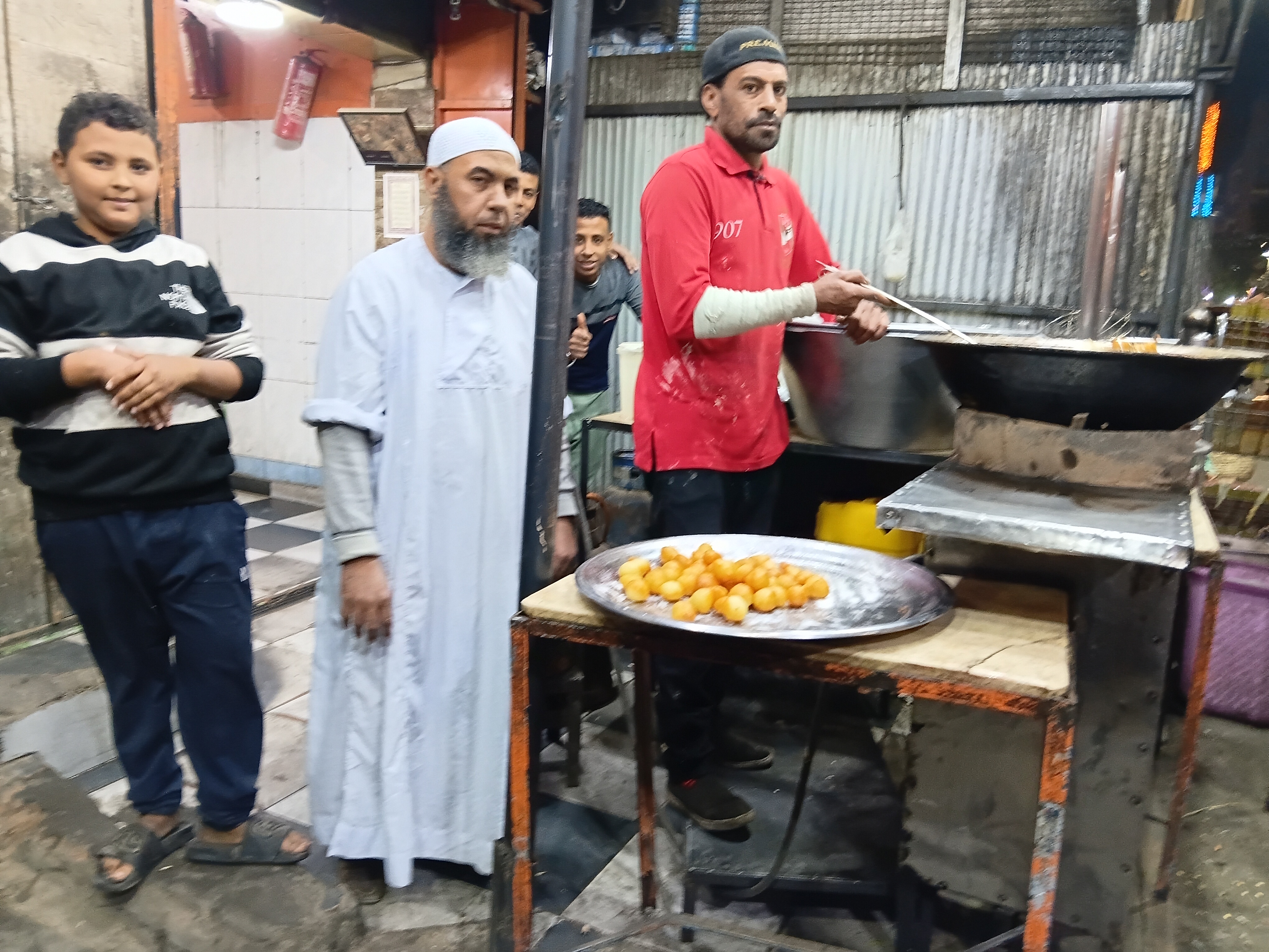 روايح رمضان وأسرار الزلابية في أسوان