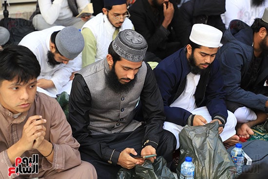 جانب من الإفطار فى مسجد الجامع الأزهر جانب من الإفطار فى مسجد الجامع الأزهر