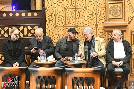 السقا و أدورد وأشرف زكي يقدمون واجب العزاء السقا و أدورد وأشرف زكي يقدمون واجب العزاء