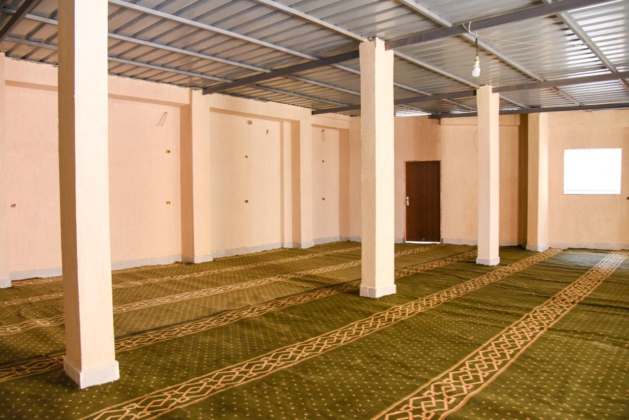 المسجد من الداخل المسجد من الداخل