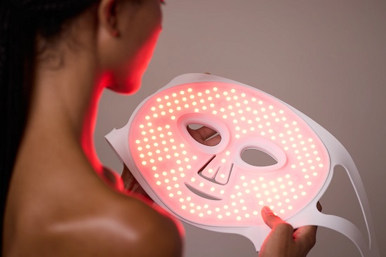 اجهزة العناية بالبشرة