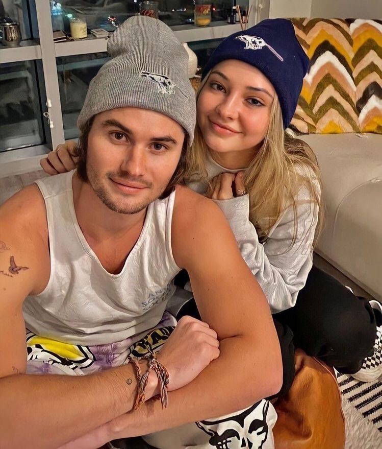 مادلين كلاين وتشيس ستوكس