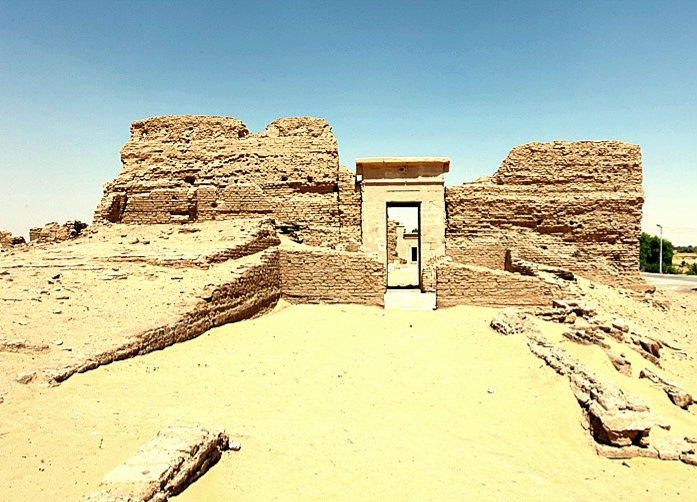 حصن الزيان قلعة الرقابة على طريق درب الأربعين