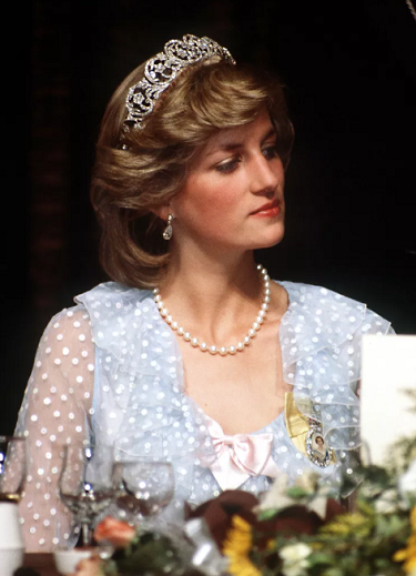 تسريحة الريش