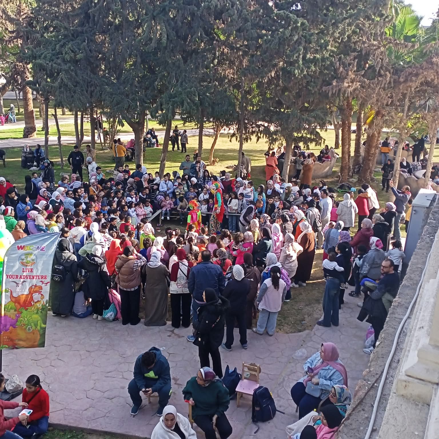 توافد الرحلات على الحديقه