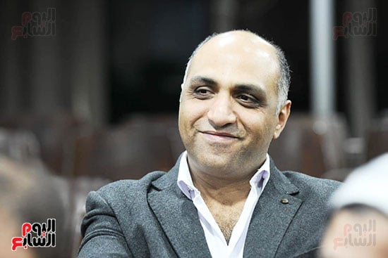 الكاتب الصحفي وائل السمري الكاتب الصحفي وائل السمري