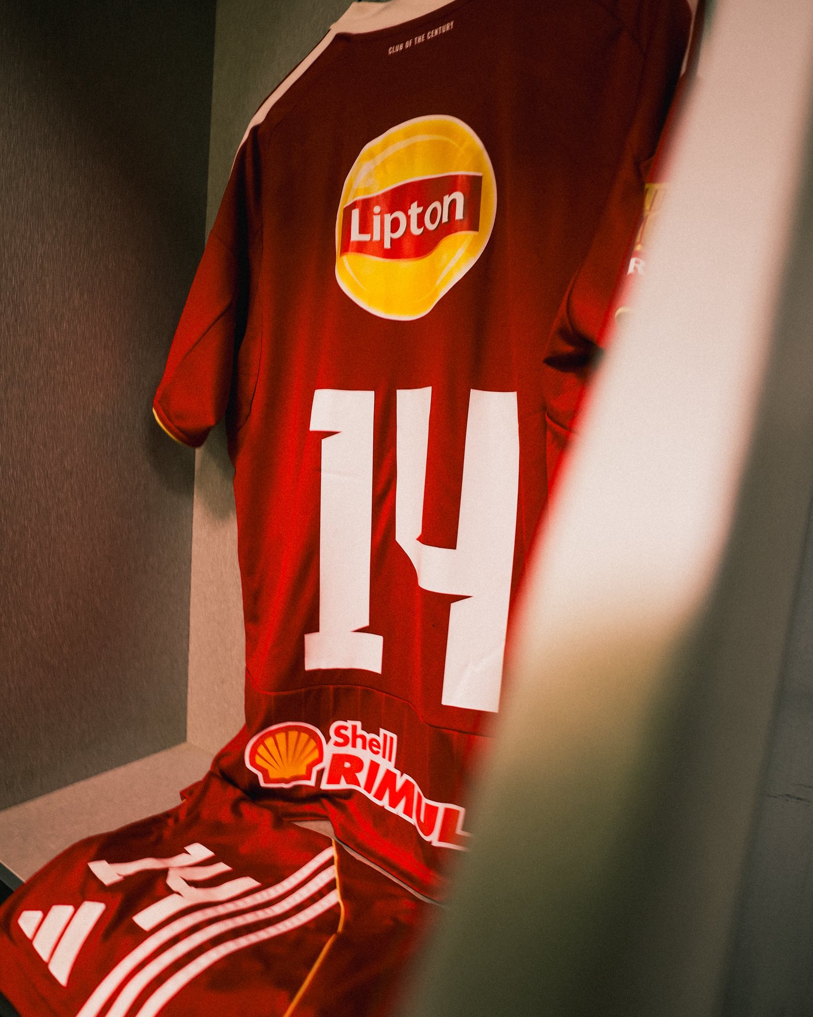 غرفة ملابس الأهلي قبل مواجهة البنك (7)