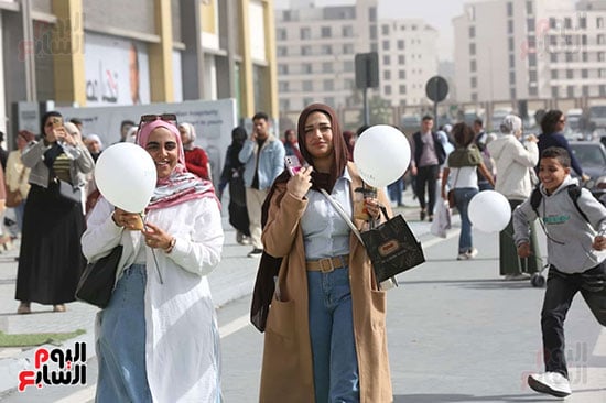 فرحة في المعرض فرحة في المعرض