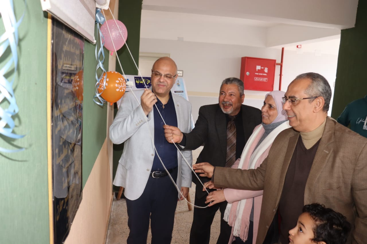 المحافظ يفتتح مدرستين جديدتين بالقليوبية (5)