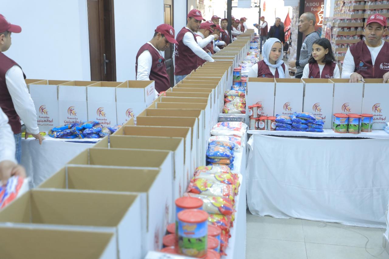 تعبئة وتوزيع أكثر من 350 ألف شنطة رمضانية (4)