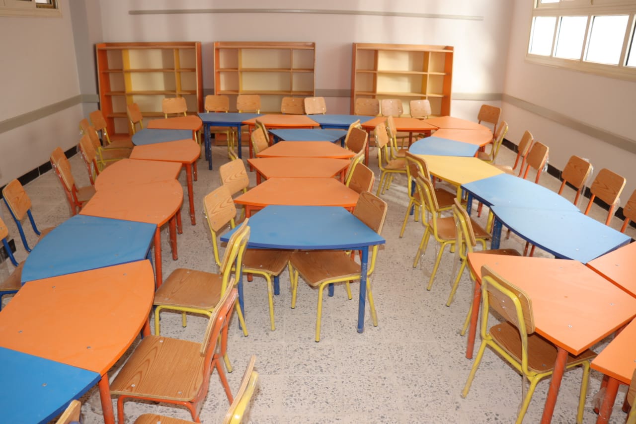 المحافظ يفتتح مدرستين جديدتين بالقليوبية (6)