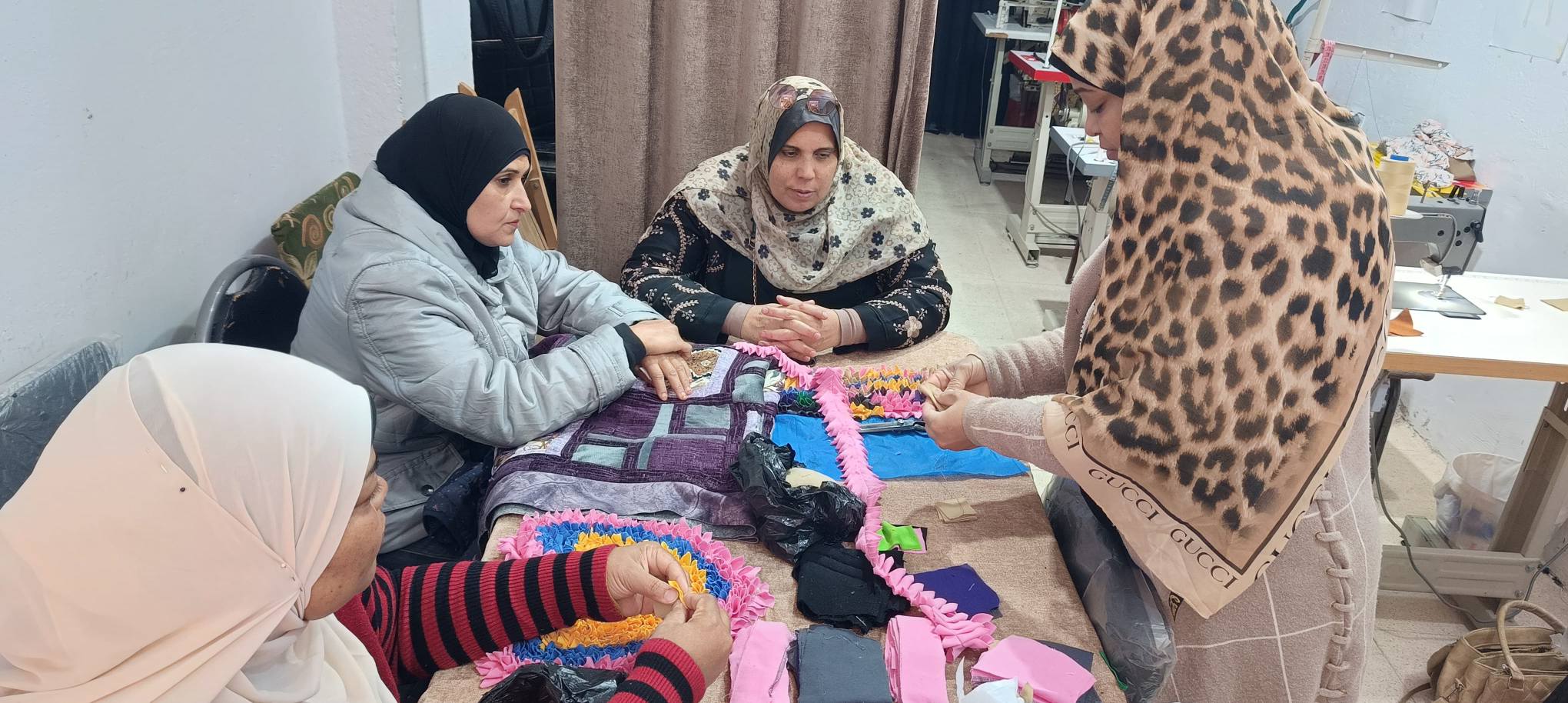 شباب الخريجين بالأقصر ينفذ ورشة عمل لإعادة تدوير القماش والبلاستيك