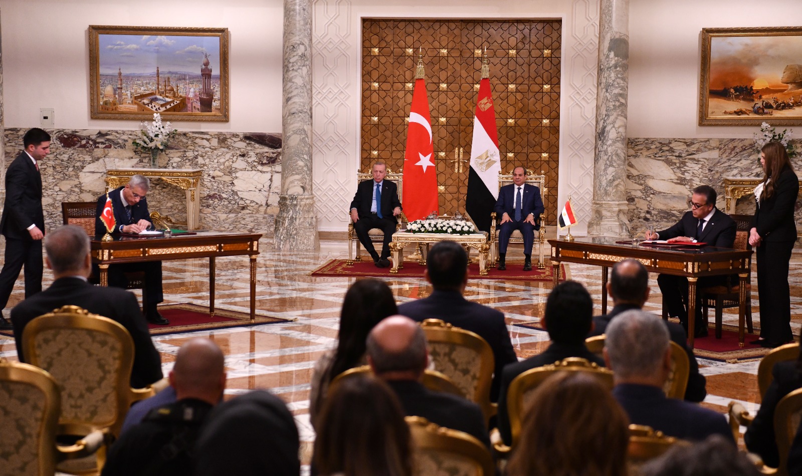 الرئيسان السيسي ونظيره التركي أردوغان (9)