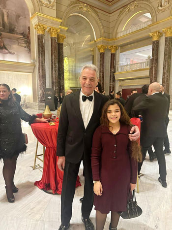 الطفلة نورين حازم مع محمود حميدة