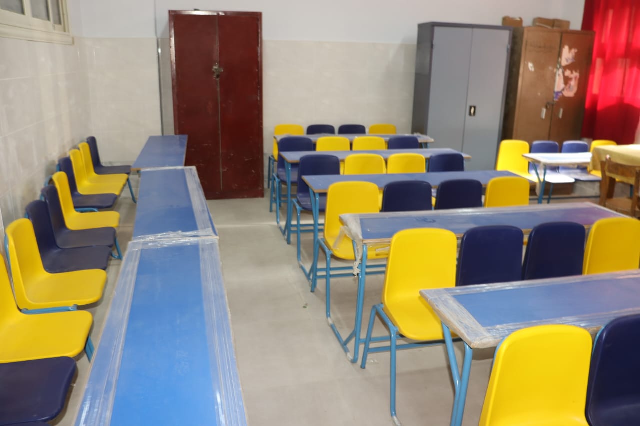 المحافظ يفتتح مدرستين جديدتين بالقليوبية (2)