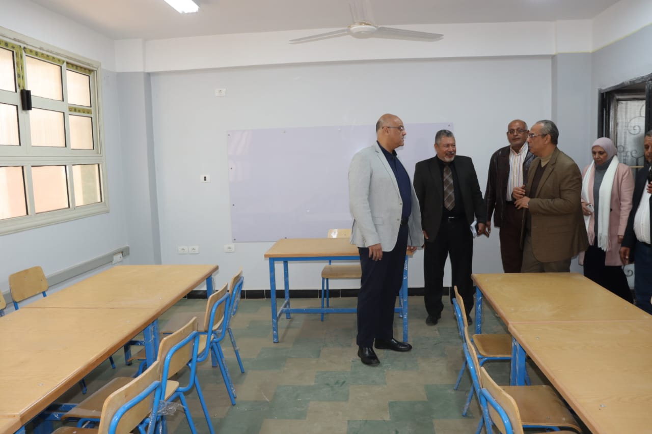المحافظ يفتتح مدرستين جديدتين بالقليوبية (8)