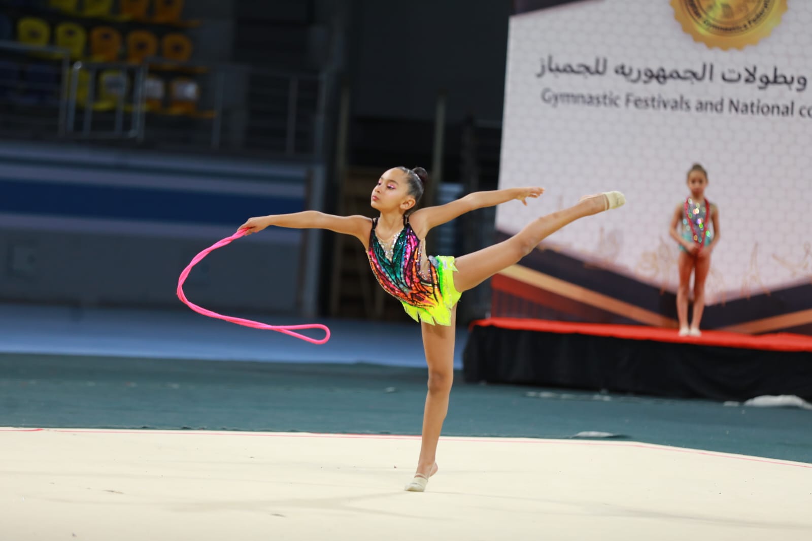 لاعبة الجمباز