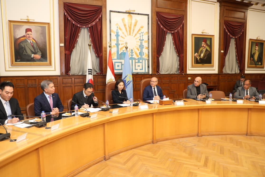 لقاء محافظة القاهرة مع وفد سول