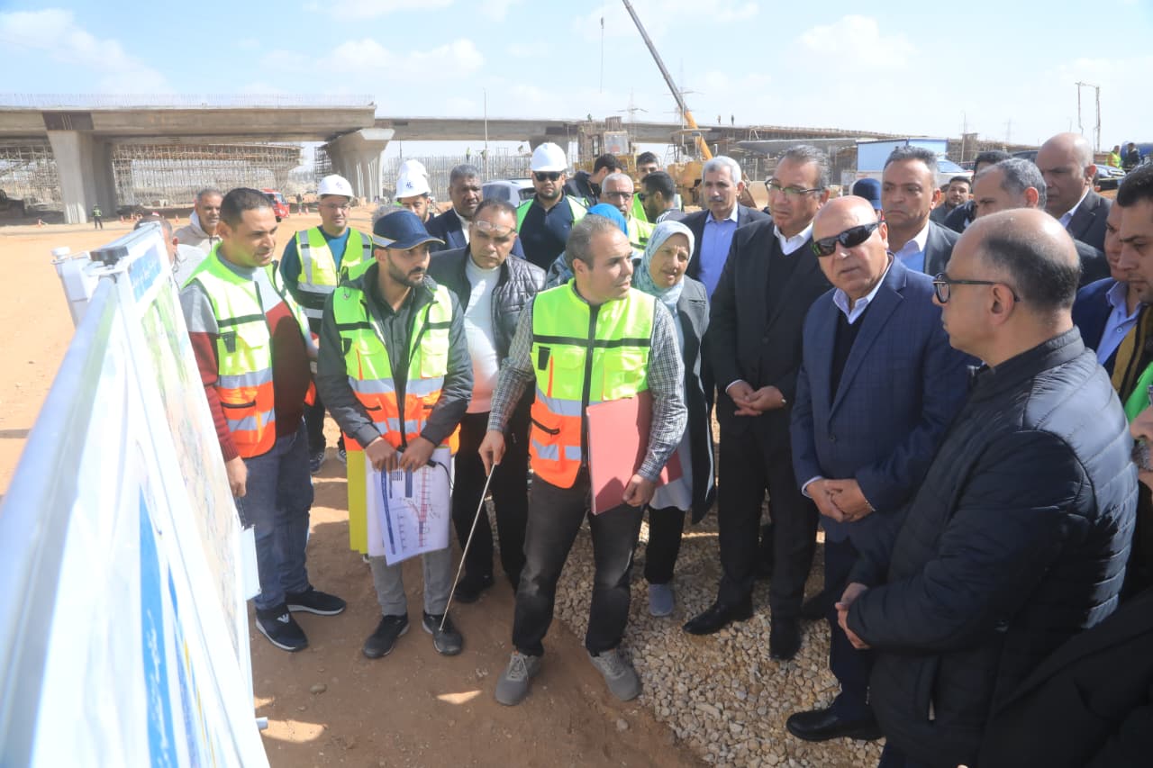 ربط قلاع الصناعة بالموانئ العالمية