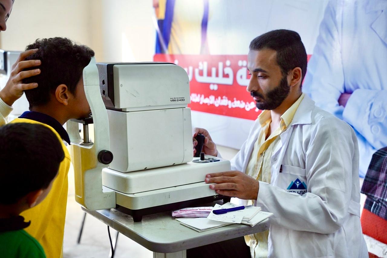 الكشف على الاطفال داخل المدارس