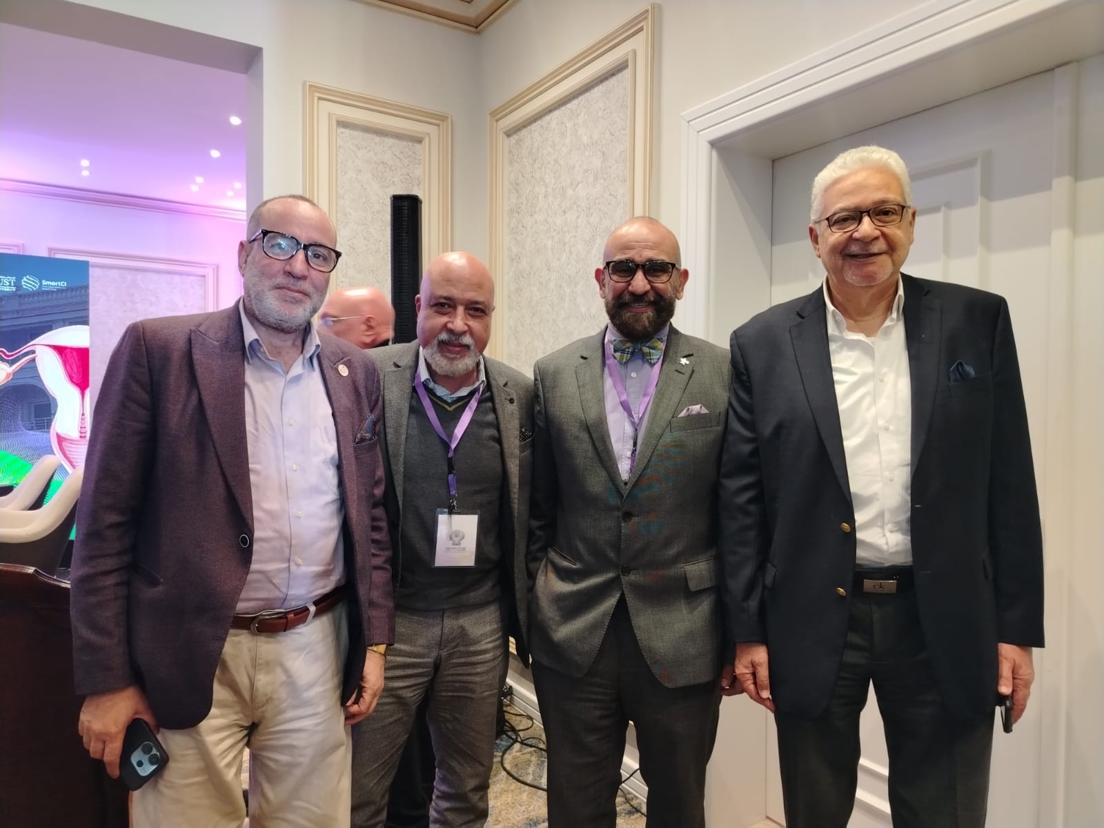 دكتور عماد حمادة رئيس المبادرة الرئاسية للأورام السرطانية ود وليد عرفات وأستاذة علاج الأورام