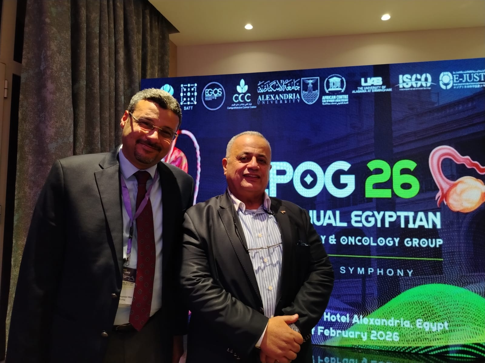 أساتذة  علاج الأورام  خلال الجلسات