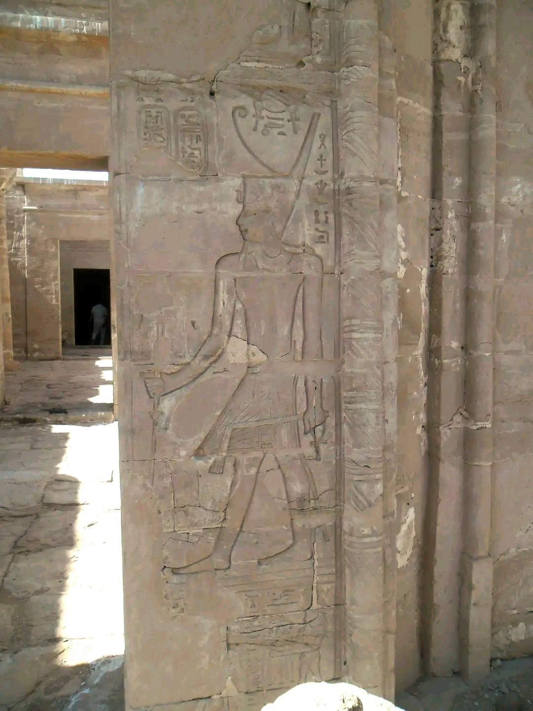  قلعة جبل الغويطة والمعبد الحصين بالوادى الجديد (10)