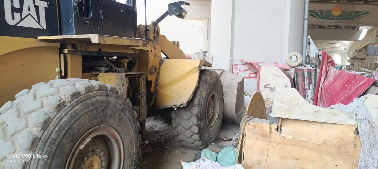 محافظة الجيزة تزيل أكبر بؤرة «فريزة» بشارع عمرو بن العاص في فيصل (3)