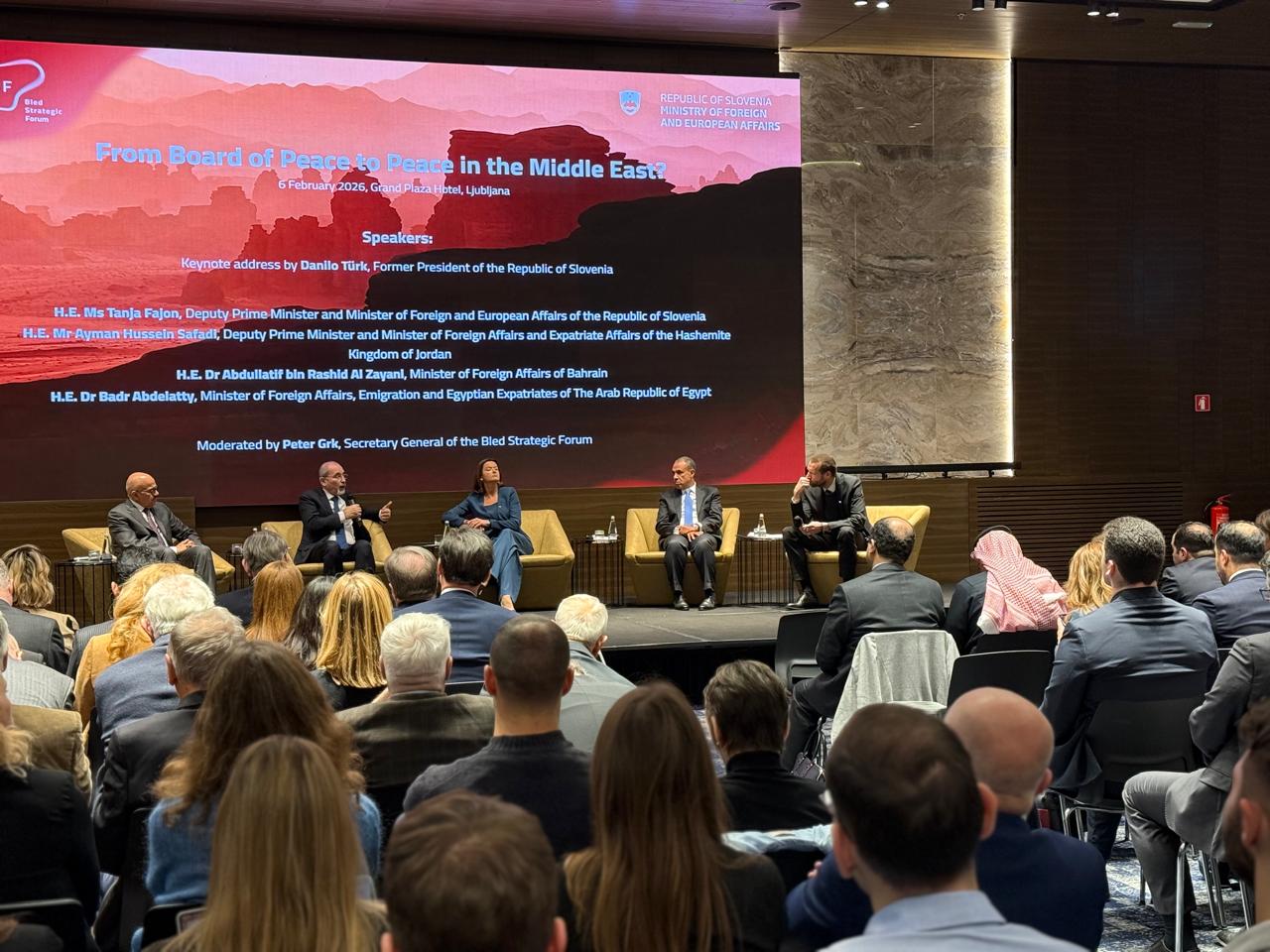 وزراء خارجية مصر والسعودية والبحرين وقطر والسلوفينية ونائب رئيس الوزراء الأردن