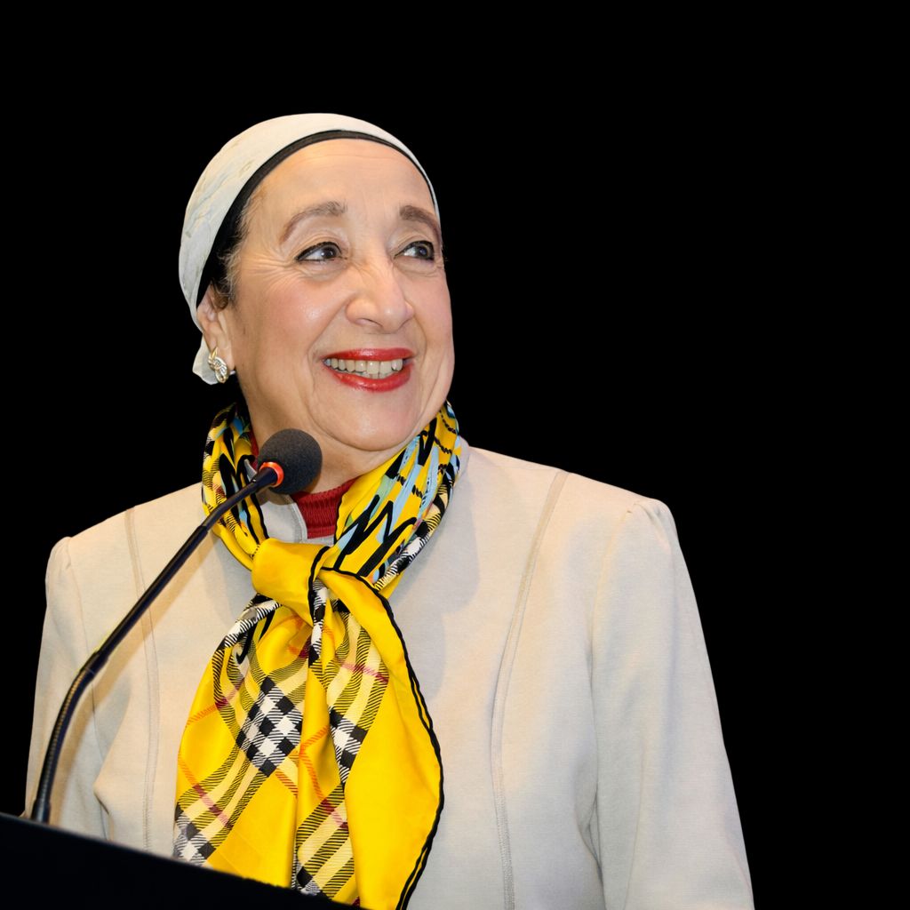 الدكتورة منى سالم – أستاذ السكر والغدد الصماء – جامعة عين شمس ورئيس الجمعية المصرية للغدد الصماء و السكر في الأطفال و المراهقين الدكتورة منى سالم – أستاذ السكر والغدد الصماء – جامعة عين شمس ورئيس الجمعية المصرية للغدد الصماء و السكر في الأطفال و المراهقين