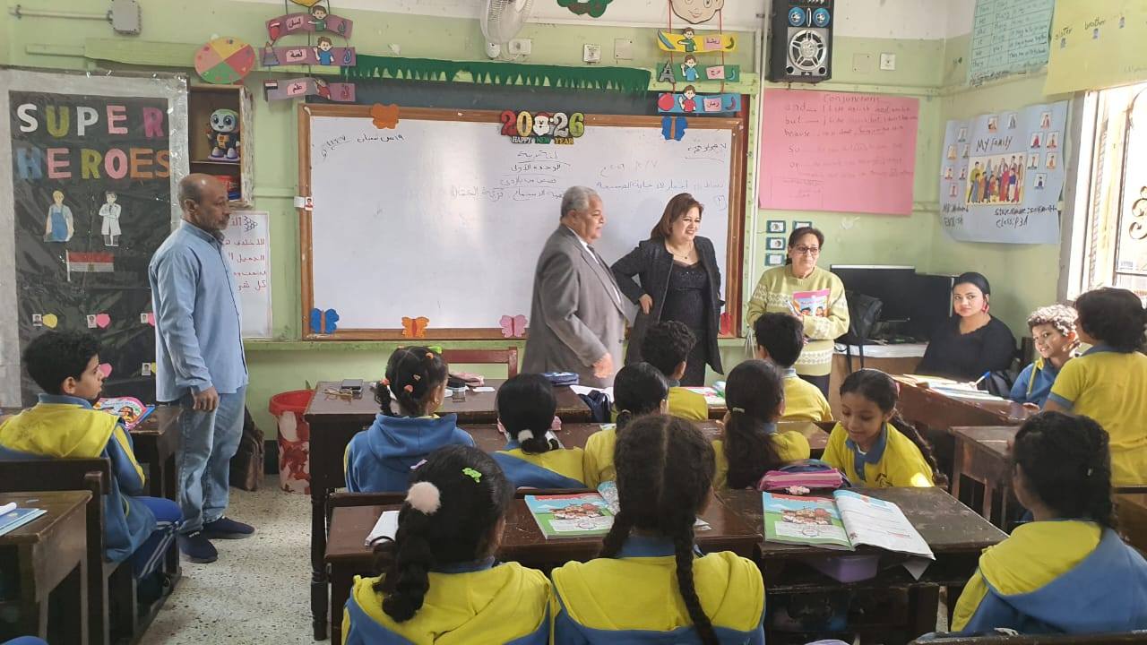 جولة لوكيل الوزارة على عدد من المدارس لمتابعة انتظام حضور الطلاب