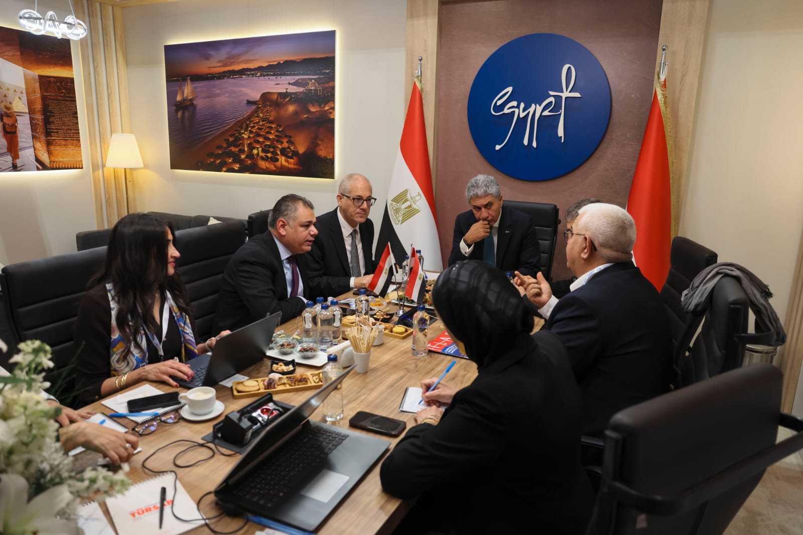 33d272bc-4467-4ebb-844f-c1d7ac13d936