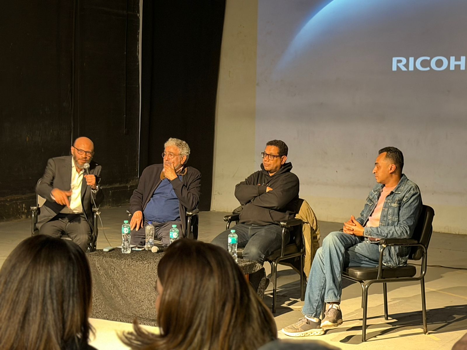 حفل تأبين المخرج عمرو بيومي بدأ منذ قليل بمركز الجيزويت (2)