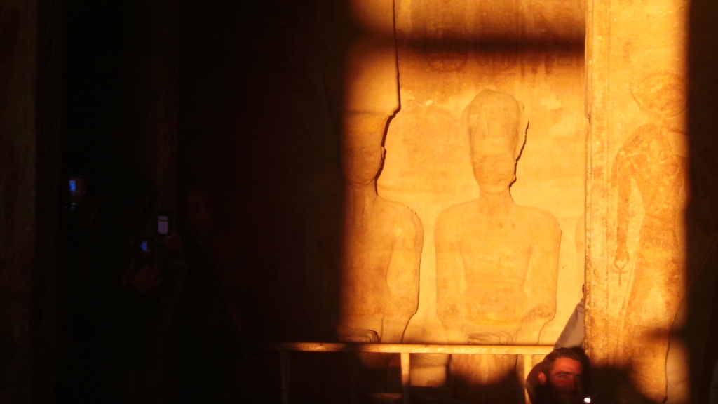 لحظة التعامد (1)