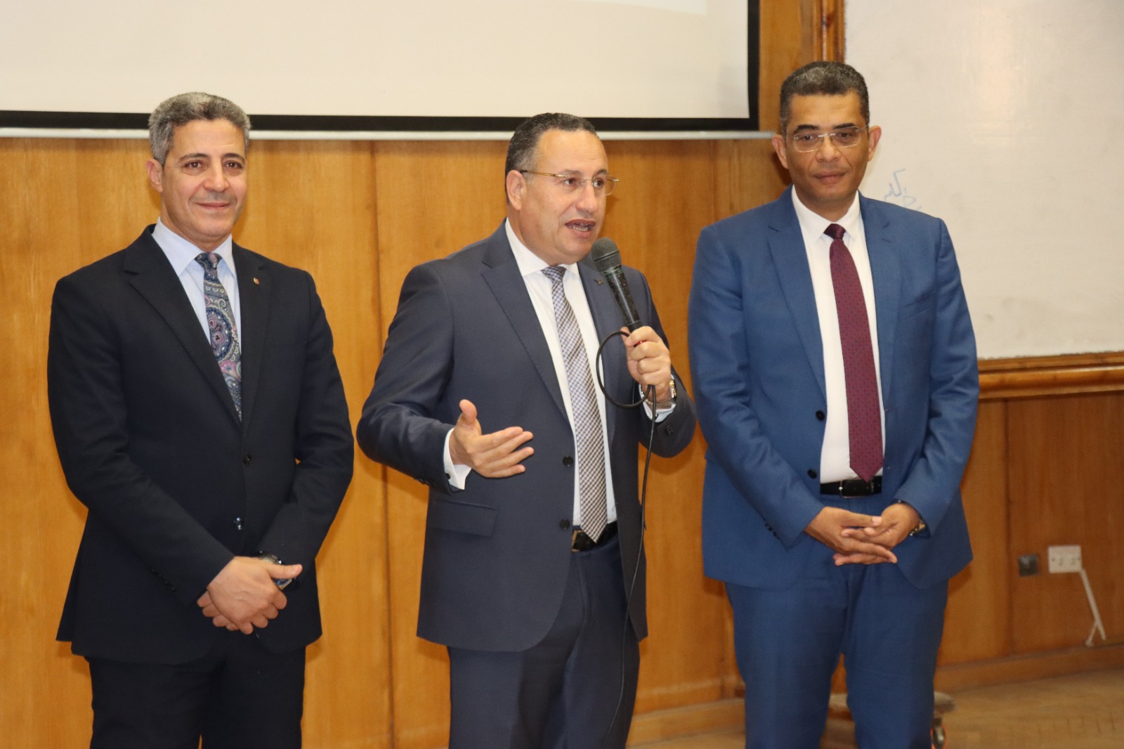 التنسيق مع جامعة الاسكندرية