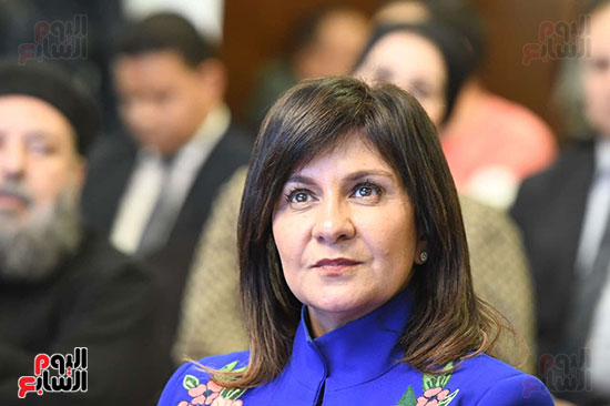 السفيرة نبيلة مكرم رئيس الأمانة الفنية للتحالف الوطني