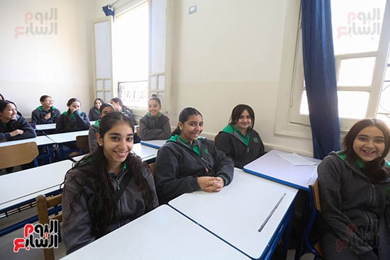 بداية الفصل الدراسي الثاني (32)